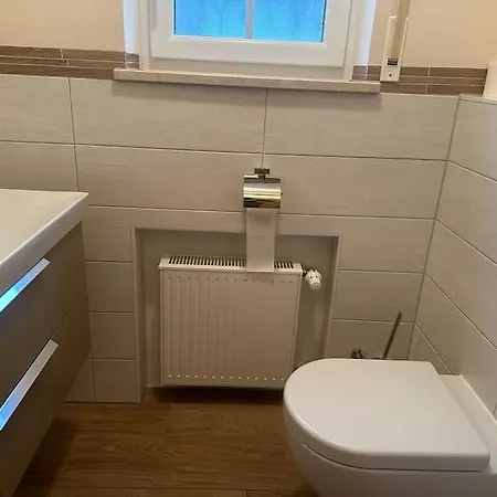 With Kitchen And 3 Sleeping Appartement Untermeitingen