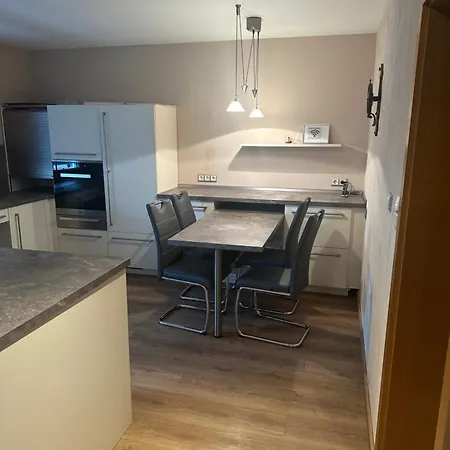 With Kitchen And 3 Sleeping Appartement Untermeitingen