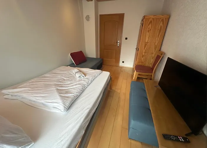 With Kitchen And 3 Sleeping Appartement